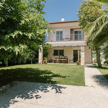 Sani Aquatic With Private Garden Holiday home