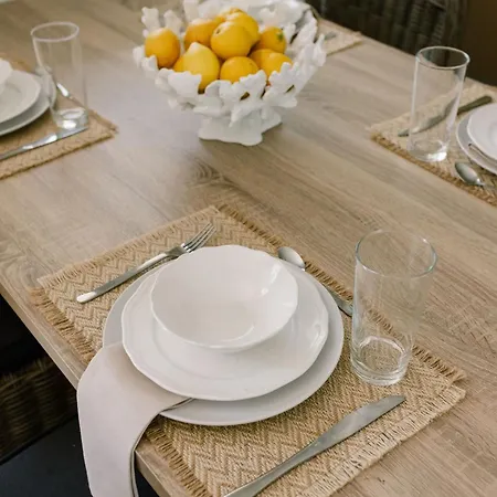 Сasa de vacaciones Sani Aquatic With Private Garden