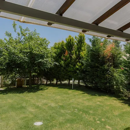 Sani Aquatic With Private Garden