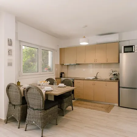 Case de vacanță Sani Aquatic With Private Garden *