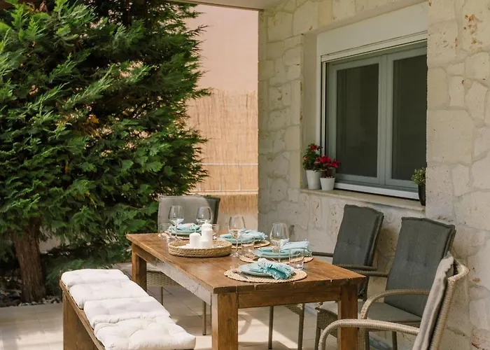 Sani Aquatic With Private Garden