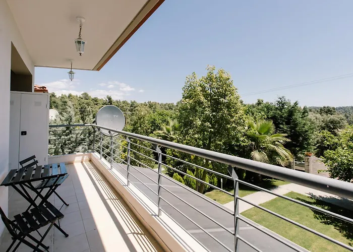 Sani Aquatic With Private Garden