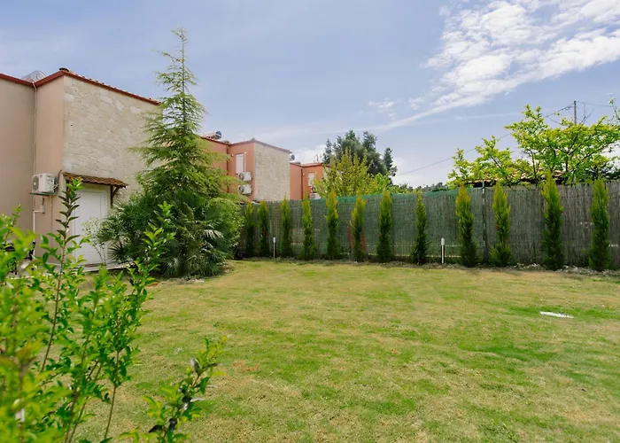 Sani Aquatic With Private Garden 度假居 撒尼海滩